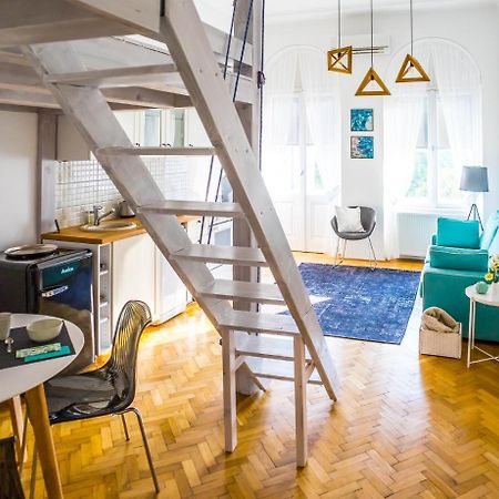 Ybl Apartment City Center Székesfehérvár Esterno foto
