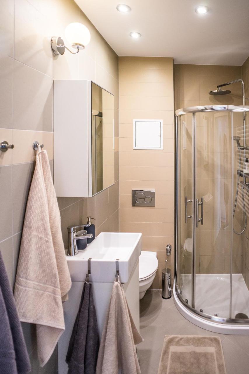 Ybl Apartment City Center Székesfehérvár Esterno foto
